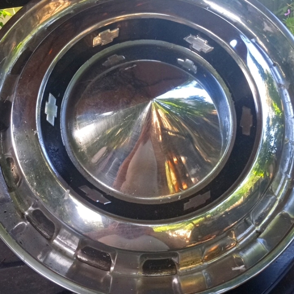 1957 Chevrolet Bel Aire Hubcaps Gem